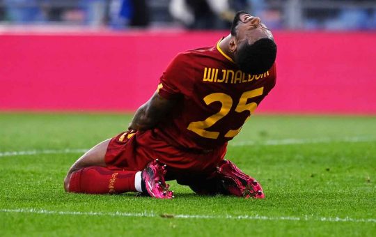 Wijnaldum tiene in ansia i tifosi giallorossi