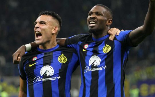 Esultanza di Lautaro Martinez e Marcus Thuram dopo Inter-Roma