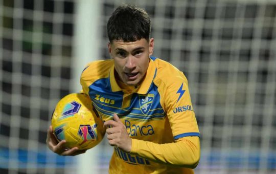 Matias Soulè con la maglia del Frosinone - Foto Lapresse - Ilromanista.it