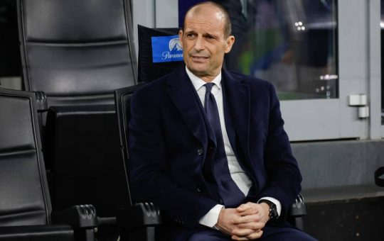 Max Allegri corrucciato in panchina - Foto ANSA - Ilromanista.it