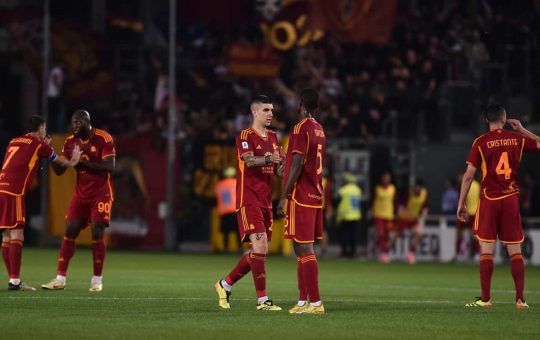 I giocatori della Roma durante una recente partita di Serie A - Foto ANSA - Ilromanista.it