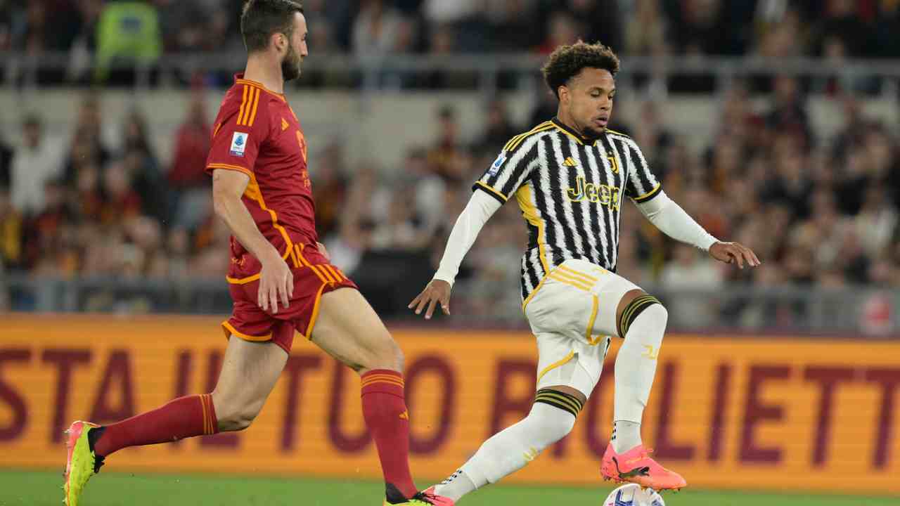 Cristante contro McKennie - Lapresse - Ilromanista.it