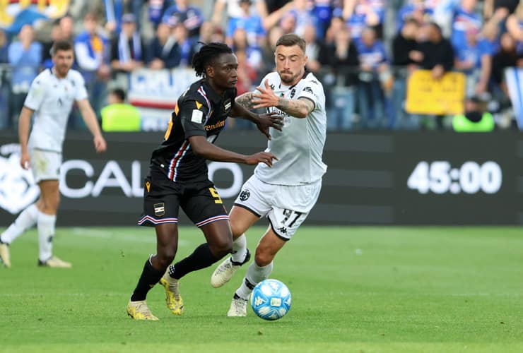 Darboe in campo con la maglia della Sampdoria - Foto Lapresse - Ilromanista.it