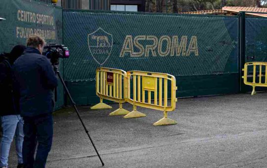 L'ingresso del centro sportivo della Roma - ANSA - Ilromanista.it