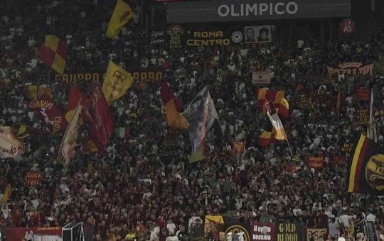 I tifosi della Roma all'Olimpico - Foto Lapresse - Ilromanista.it