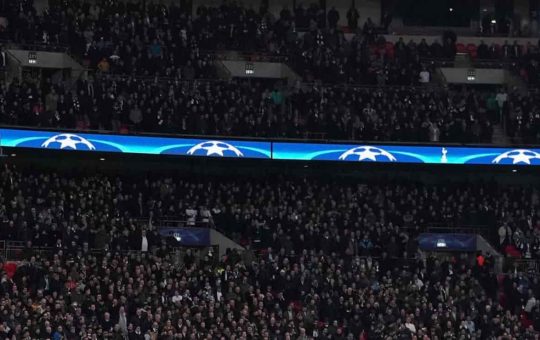 I tifosi in Champions League - Foto Lapresse - Ilromanista.it