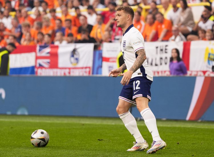 Kieran Trippier con la maglia della nazionale inglese - fonte Lapresse - ilromanista.it