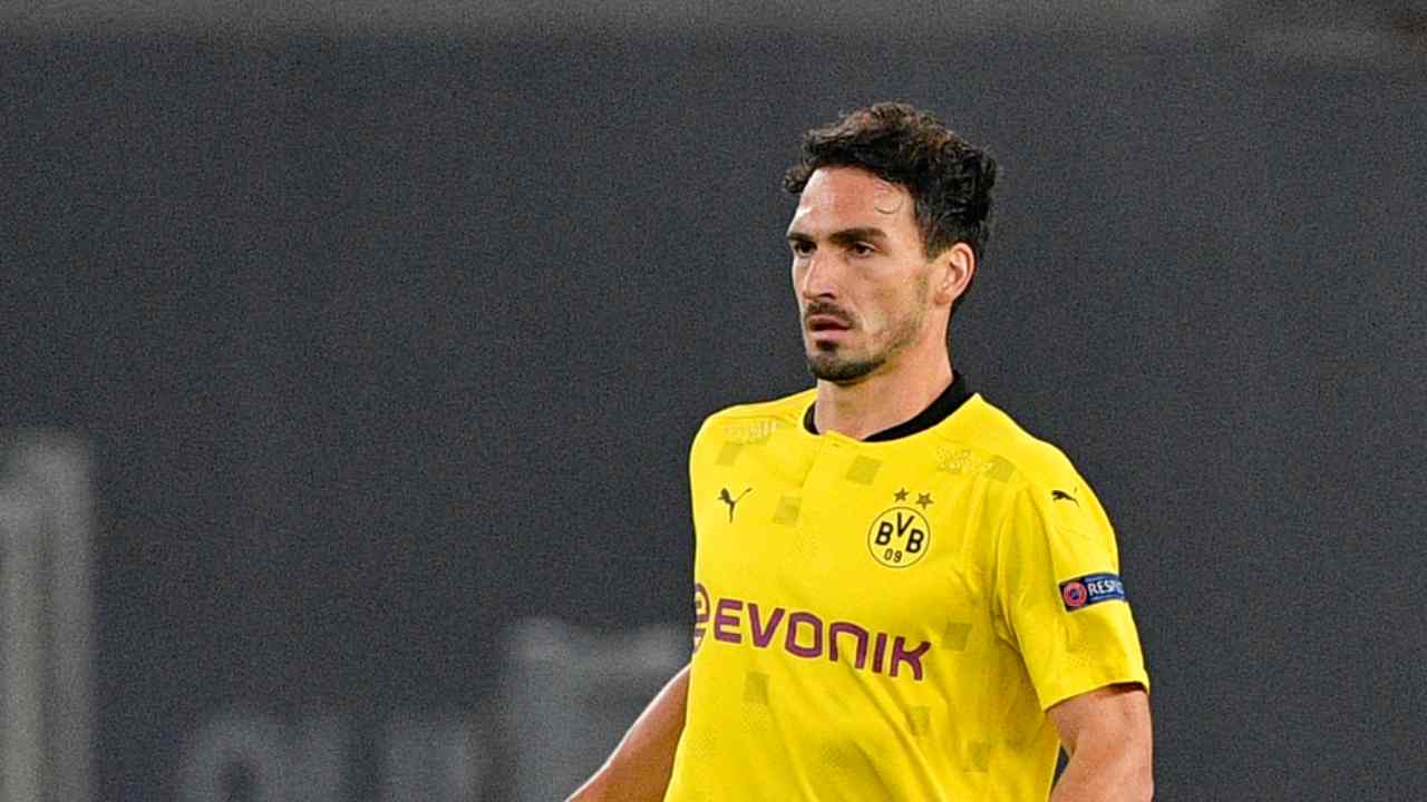 Clamoroso Hummels