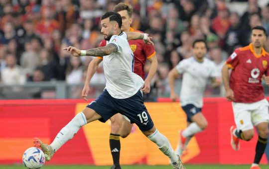 Un'azione in un recente derby tra Roma e Lazio - Foto Lapresse - Ilromanista.it