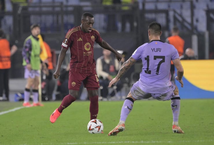 Abdulhamid in campo con la maglia della Roma - Foto Lapresse - Ilromanista.it