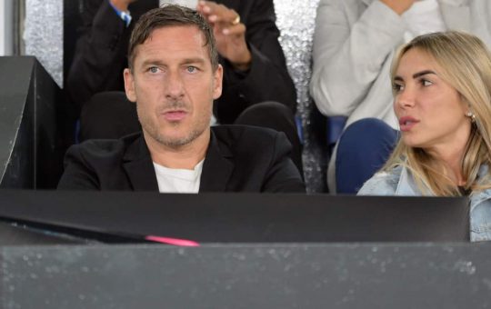 Francesco Totti e la fidanzata Noemi Bocchi - Foto Lapresse - Ilromanista.it