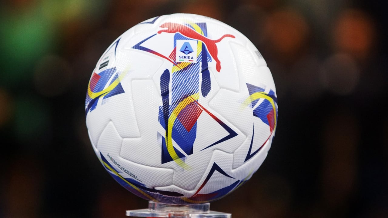 Il pallone della Serie A - Foto Lapresse - Ilromanista.it