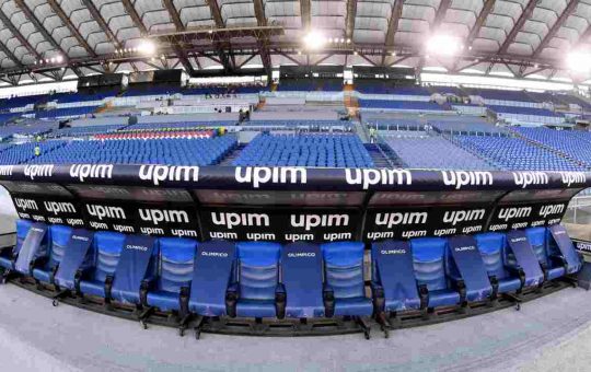 La panchina vuota allo stadio Olimpico - Lapresse - Ilromanista.it