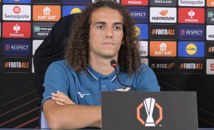 Guendouzi e la fascia di capitano 