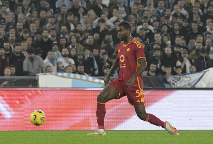 Ndicka in campo con la maglia della Roma - Foto Lapresse - Ilromanista.it