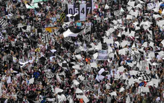 Tifosi bianconeri - Ansafoto - ilromanista.it