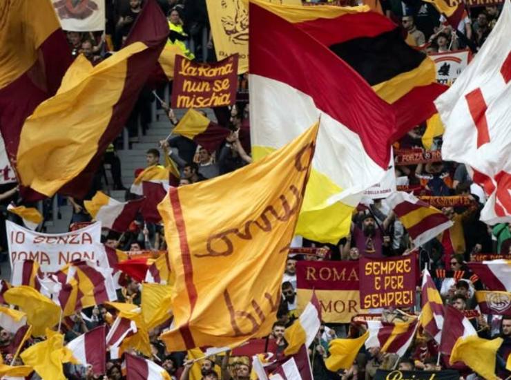 I tifosi della Roma - Facebook - Ilromanista.it