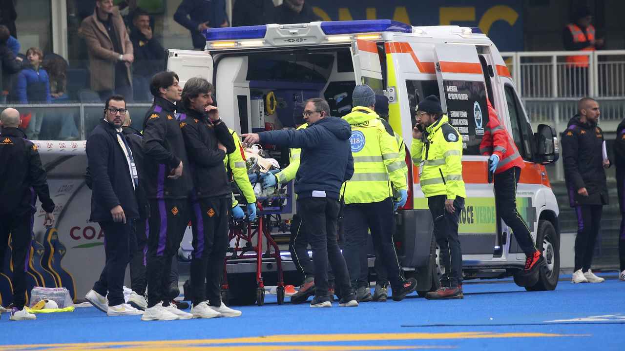 L'ambulanza che ha soccorso Kean - Foto Lapresse - Ilromanista.it