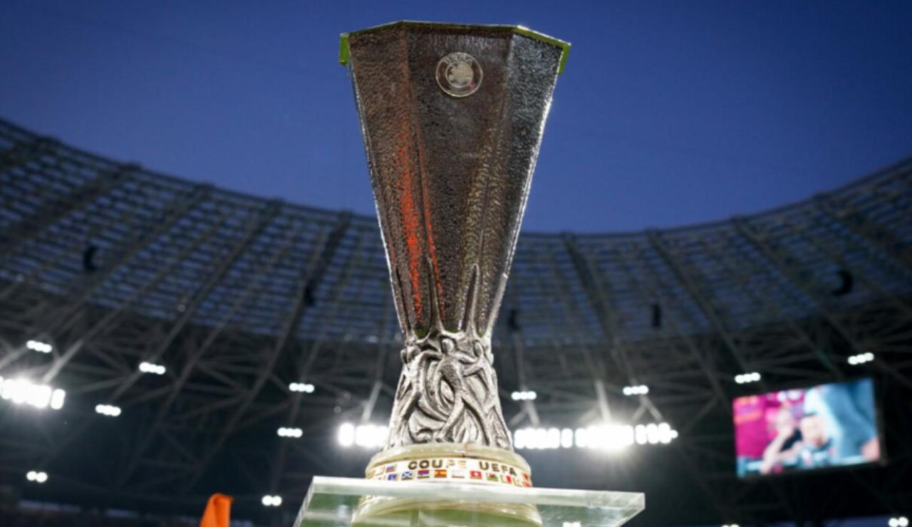 Trofeo Europa League - Fonte X - ilromanista.it