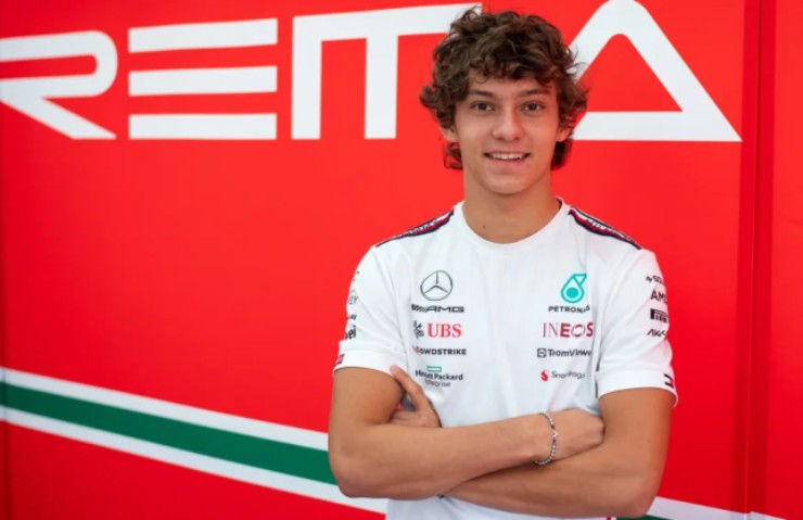 Andrea Kimi Antonelli al posto di Hamilton